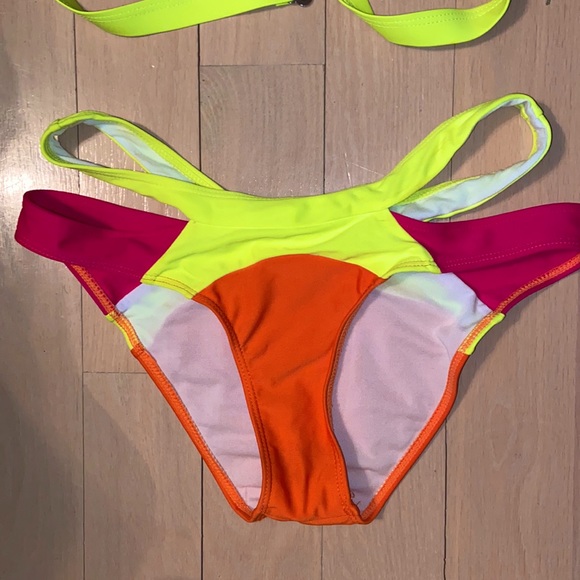 Two Piece Neon BIKINI - Picture 4 of 7